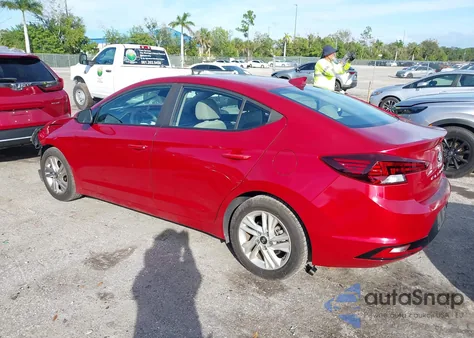 2019 Hyundai Elantra Value Edition z USA, uszkodzony, nr VIN 5NPD84LF9KH461897